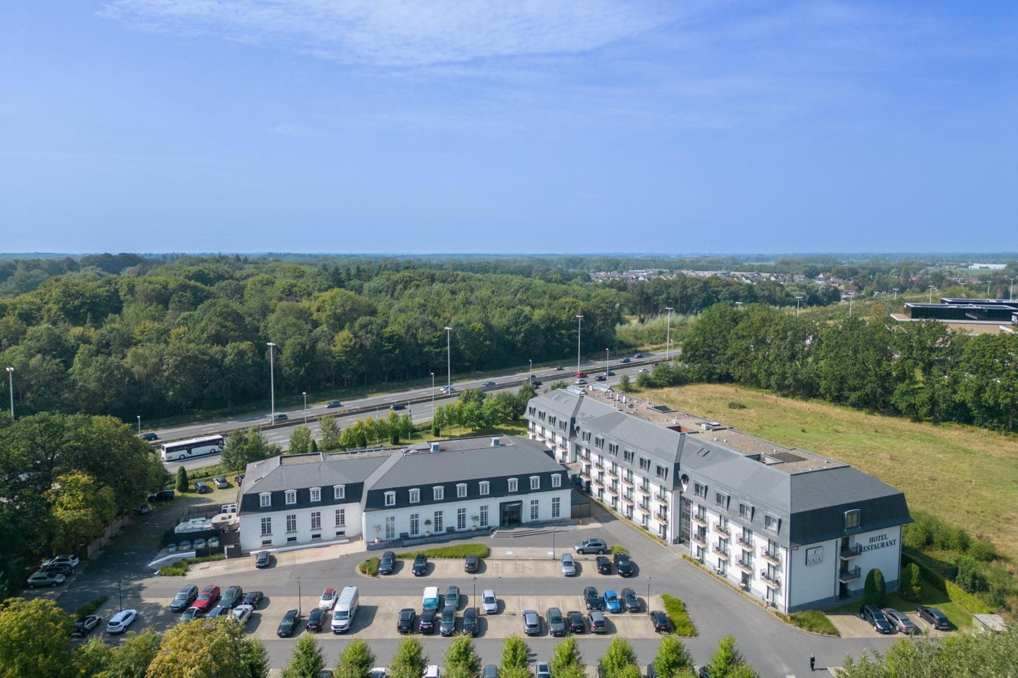 Van Der Valk Hotel Brugge Oostkamp Exterior photo